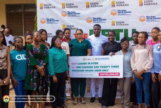 400 Students Benefit From Edem Agbana’s Second Phase Scholarship Scheme » Dklassgh